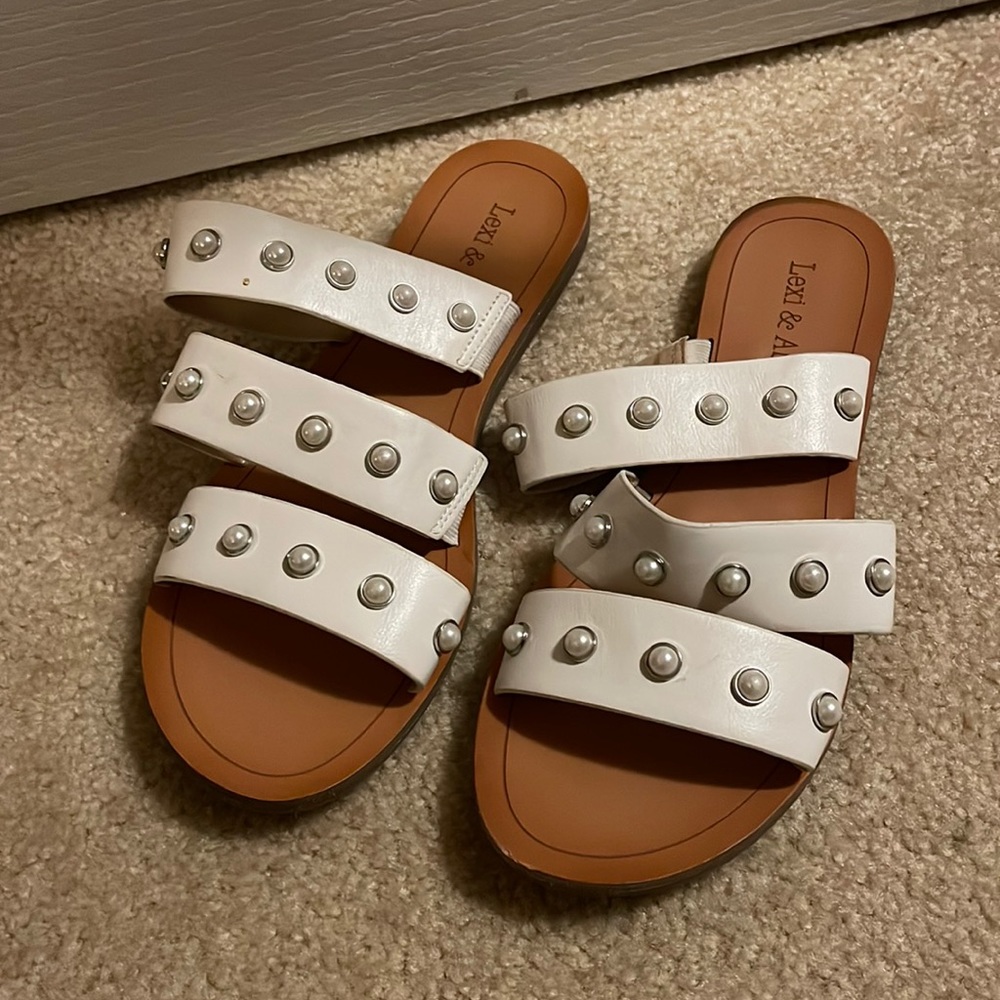 White Lexi & Abbie Sandals US 8.5